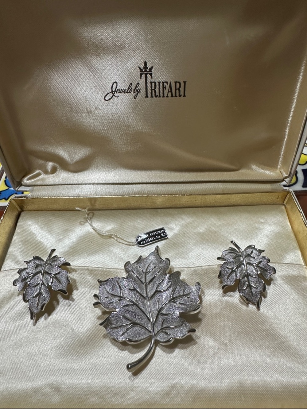 Vintage Trifari Silver Leaf Brooch with Matching Clip Earrings Set with Original